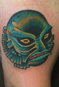 彩绘纹身 男生小腿上彩色的怪物纹身图片