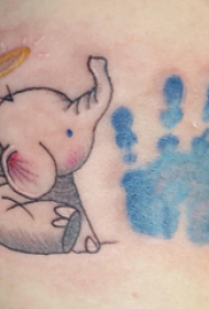 纹身手臂女生 女生手臂上象和手掌印纹身图片