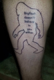 极简线条纹身 男生小腿上英文和人物轮廓纹身图片
