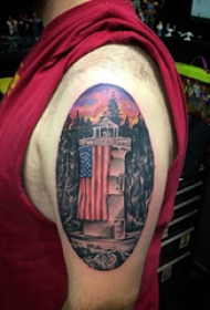 建筑物纹身  男生大臂上彩色的建筑物纹身图片