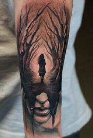 纹身小臂 男生手臂上黑灰的人物纹身图片