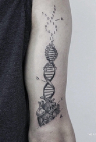 机械心脏纹身图案 男生手臂上DNA和心脏纹身图片