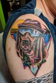 小狗纹身图案 男生大臂上彩色的小狗纹身图片