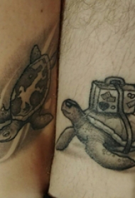 乌龟纹身图案  男生小腿上黑灰的乌龟纹身图片