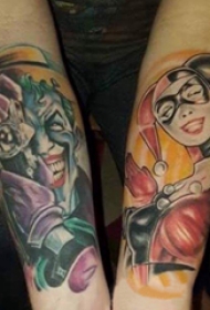 小丑纹身  女生小臂上彩绘的小丑纹身图片