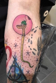蛇的纹身图案小图 男生手臂上气球和蛇纹身图片