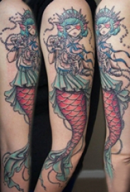 纹身美人鱼  男生手臂上唯美的美人鱼纹身图片