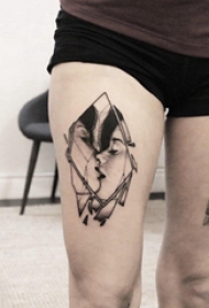 纹身头像情侣 男生大腿上几何和情侣人物纹身图片