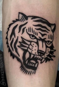 百乐动物纹身 男生手臂凶猛的老虎纹身图片