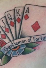 扑克牌纹身 男生大腿上花朵和扑克牌纹身图片