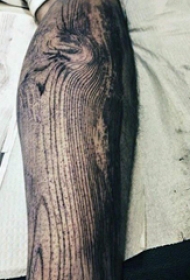 纹身树木的图像  奇趣的树木木刻纹身图案