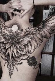 14张欧美翅膀纹身图案作品欣赏