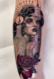 18张适合大腿手臂的欧美女郎纹身图案