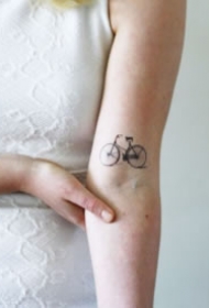 很小清新的简约单车自行车纹身图案