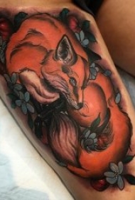 狐狸纹身图   9张生动而又狡黠的狐狸纹身图案