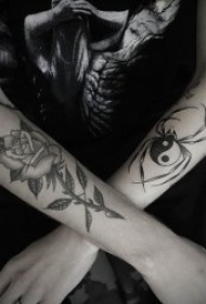蜘蛛纹身图案 10款可怕且个性十足的蜘蛛纹身图案