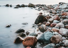 海滩上的岩石图片(12张)
