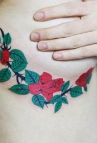 纹身图花朵  清秀而又不失秀丽的花朵纹身图案