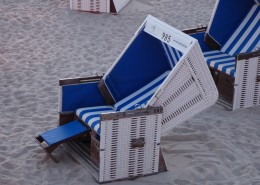 海边的沙滩椅图片(13张)