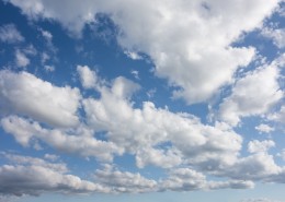 蓝天白云美丽风景图片(13张)