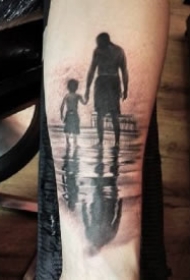 亲情纹身 有爱的一组父爱母爱家庭的亲情纹身图片