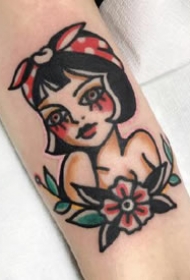 一组可爱的卡通女生彩色手臂纹身