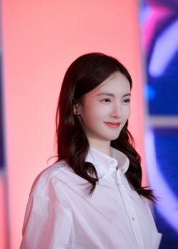 金晨元气养眼彩排图片