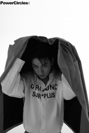 夏宁骏将少年与绅士完美融合写真