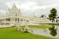 泰国清莱灵光寺风景图片(9张)