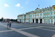 俄罗斯冬宫广场风景图片