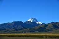 西藏阿里冈仁波齐峰图片(6张)