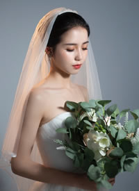 一组韩式简约新娘造型图片欣赏