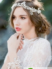 唯美新娘发型合集　甜美浪漫的新娘盘发