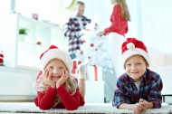戴圣诞帽的儿童图片(12张)