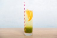 夏日新鲜香甜的果汁图片(12张)