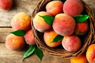 杨桃和桃子的图片(15张)
