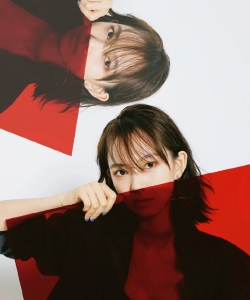陈雨锶时尚杂志封面写真图片