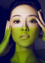 邓家佳登《精品》beauty封面完美演绎色彩理念与中性风格