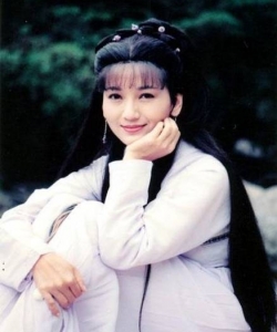 女神赵雅芝21年前拍摄的《秦始皇与阿房女》美的倾国倾城