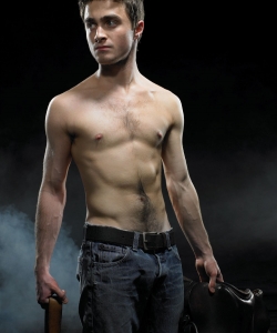 丹尼尔·雷德克里夫肌肉型男帅气图片