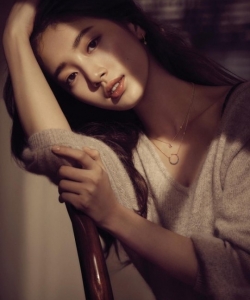 韩国女艺人秀智成熟性感写真诱惑图片