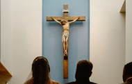 十字架上的耶稣图片(10张)