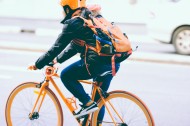 骑着单车的人物图片(11张)