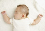可爱宝宝酣睡图片(8张)