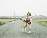 日本超萌小女孩公路摄影图片(58张)