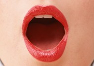 美女的诱人嘴唇图片(18张)
