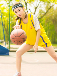 清纯少女篮球运动写真活