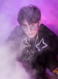 檀健次JC-T帅气魅力手机壁纸图片欣赏