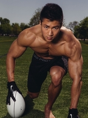 体育帅哥工科型男Alex微博图片肌肉照