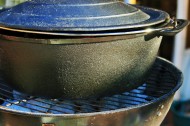生锈的铁锅图片(8张)